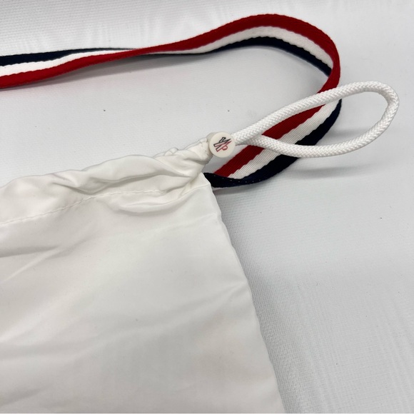 Moncler Sling Bag / Pouch / Carry-On - Picture 6 of 8